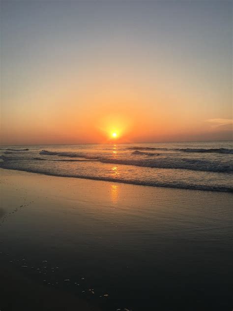 Hilton head Sunrise : r/beach