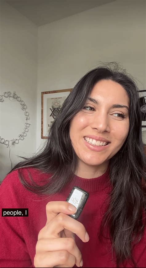 Just her looking good on today's snap 👀 : r/SydneeSoGoodman