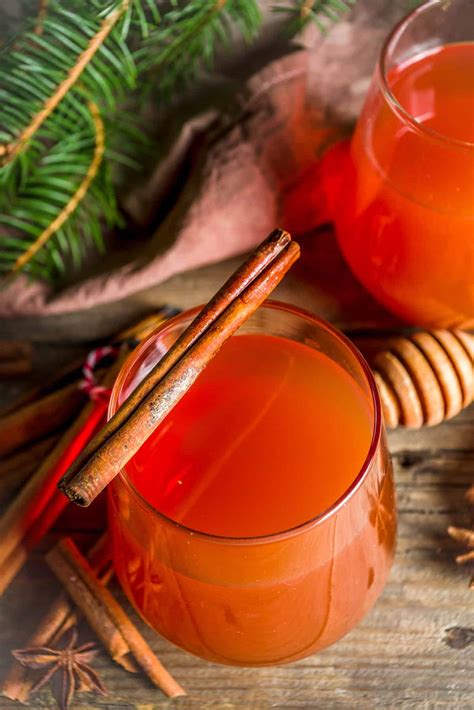 Non-Alcoholic Wassail - HowdyKitchen