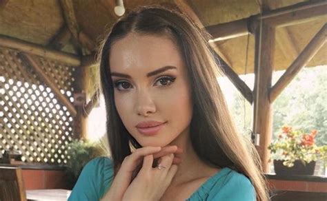 Cine e Otilia Bilionera de la Survivor România 2022. E căsătorită cu un ...