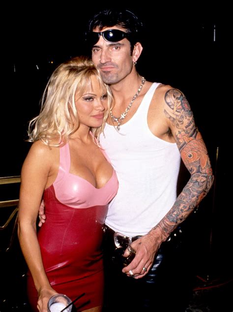 The Hottest Women Celebrity's Family Secrets Revealed! Image 17