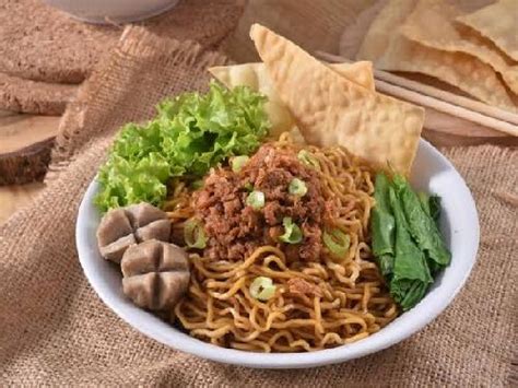 Daftar Harga Menu Delivery Pangsit Mie Ayam Jakarta & Pangsit Mie Yamin ...