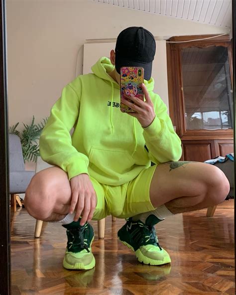 Bizarrap rompe las redes con candente fotografía