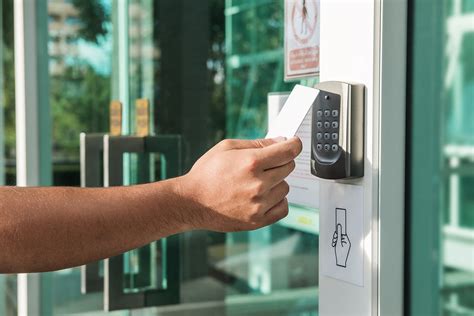Physical and data security solutions | Fastcom Technology | Lausanne