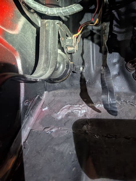 Under dash part identification - Classic Cougar Community Clubs