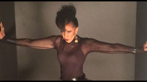 Nona Hendryx - INtro