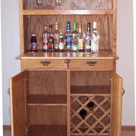 How To Build A Locking Liquor Cabinet | www.resnooze.com