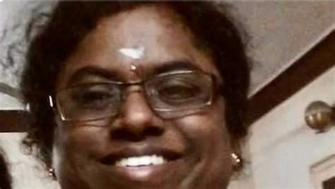 Brit mum, 38, dies suddenly on holiday beach as her two children, seven ...