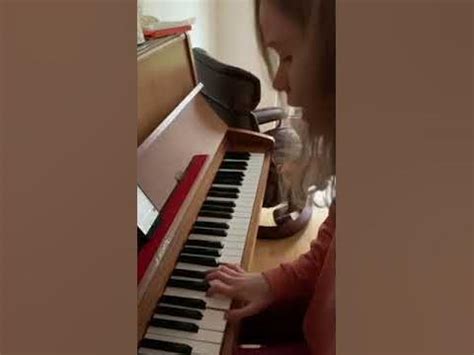 Эмэли - YouTube