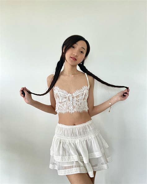 Clara Dao | having a flat chest is honestly so fucking cute 🥰… just