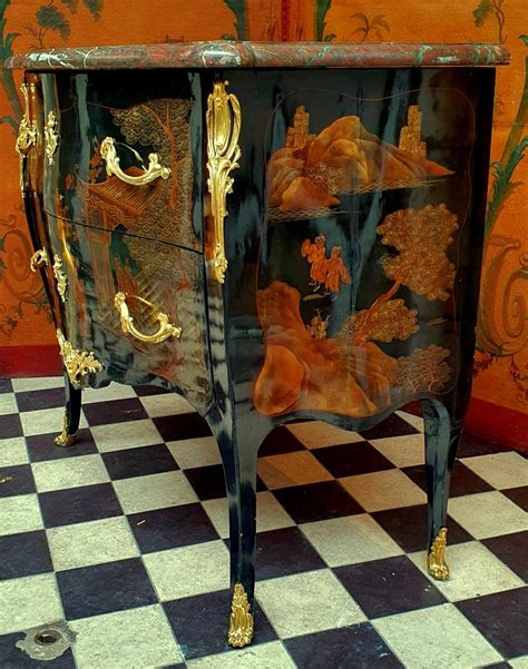 TrÈs Important Commode Laque Noire Japonoiserie Estampillé M. Criard ...