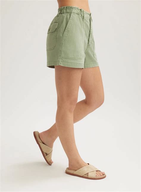 Callie Ruffle Short - Olive Grove - Bella Dahl – Twist Fashions Inc.
