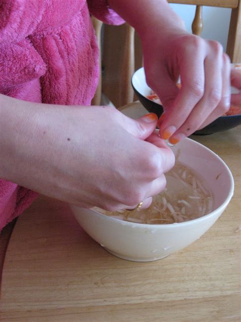 how to clean bean sprouts