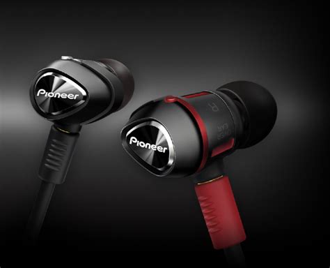 Внутриканальные наушники для диджеев Pioneer DJE-1500 и DJE-2000 | ProSound