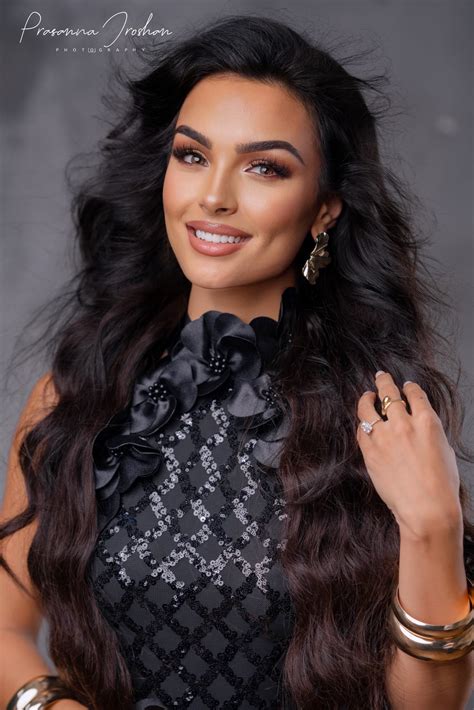 Missosology - Angela Ponce Camacho is ready to grab the crown of Miss