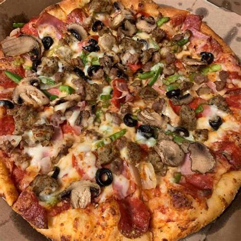 Top 10 Best Domino’s Pizzas: Which Is the Tastiest