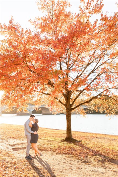 Kelly Drive Philadelphia Engagement Session – Denna + Matt | www