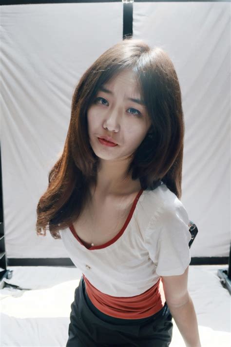 Xiaoyue / 小月 - Chinese nude model - v1.0 | Stable Diffusion LoRA | Civitai
