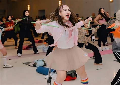 mengubah hobi jadi profesi kisah inspiratif uci santi dewi berau terkini