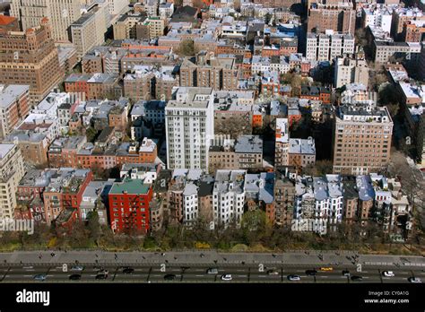 Aerial view, sightseeing flight, Brooklyn-Queens Expressway, Brooklyn ...