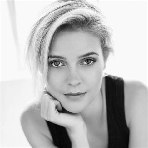 Pictures of Jeni Courtney