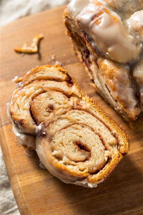 Dollywood Cinnamon Bread - Insanely Good