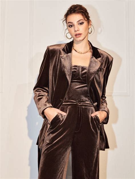 wear  velvet dress   holiday  ferbena fashion