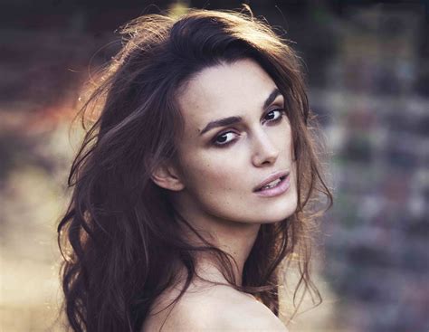 Download Keira Knightley Wallpaper