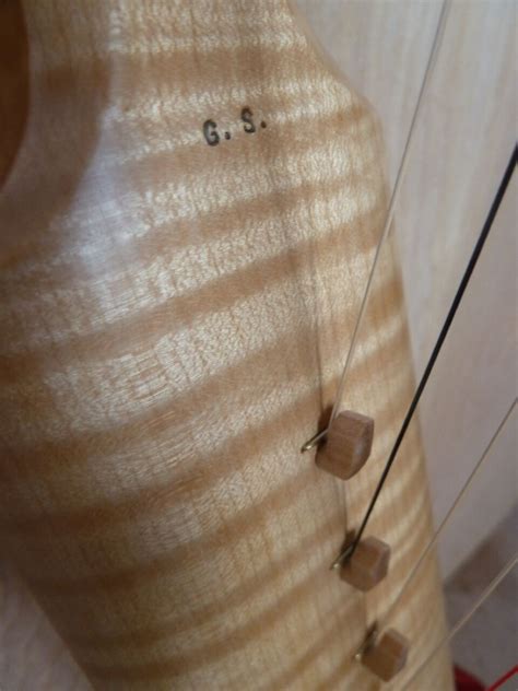 Gothic Harps | Gothic Harp Maker | Gothic Harp Builder