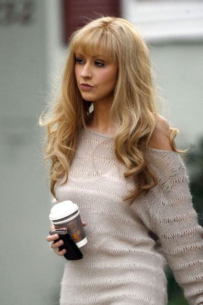 16 Fantastic Christina Aguilera Hairstyles - Pretty Designs