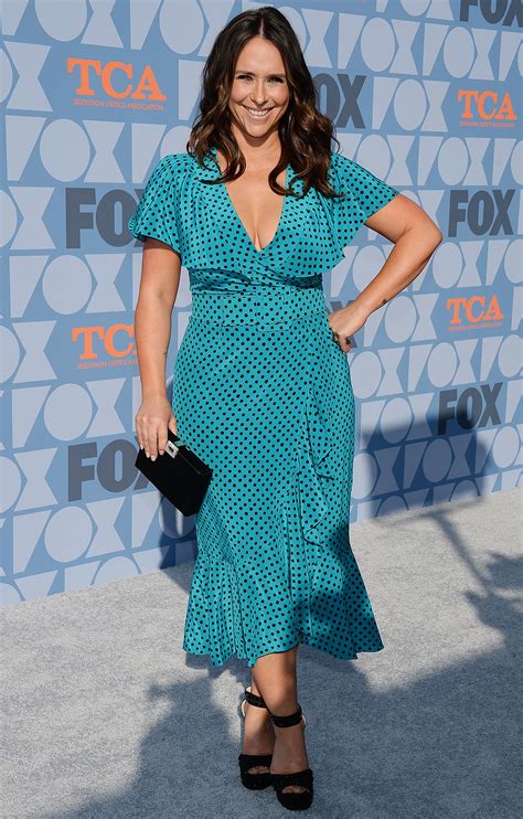 Jennifer Love Hewitt | Overview | Wonderwall.com