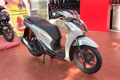 Cận cảnh Honda SH 160i 2023 phiên bản đắt nhất - Tạp chí Doanh nghiệp ...