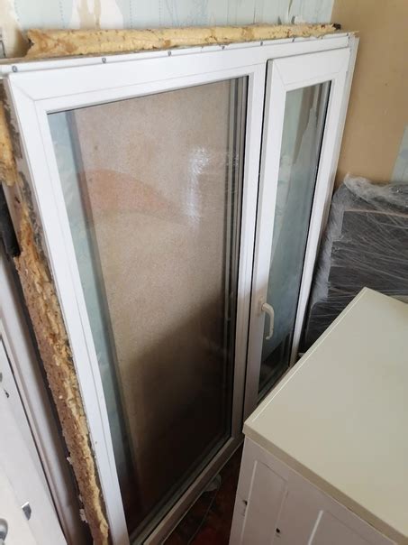 Продам пластиковое окно б/у, Не стандарт в квартиру, может кому на дачу ...