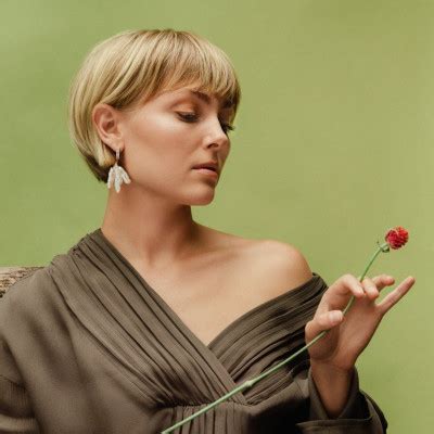 The Rising Star's Fortune: 25+ Facts About Annasophia Robb's Net Worth