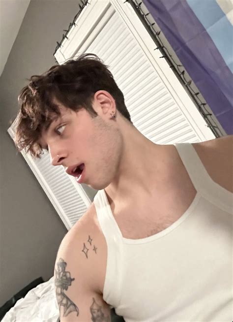 Chat with Nick Sturniolo on Spicychat