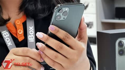 iphone terbaru  meluncur   depan telset