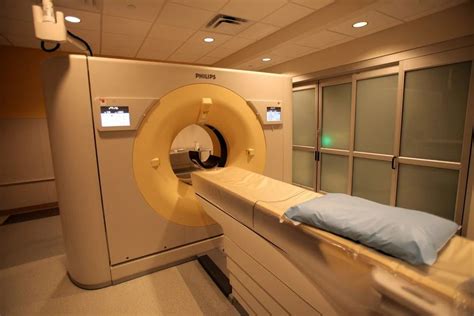 Philips CT Scan Machine - Latest Price, Dealers & Retailers in India