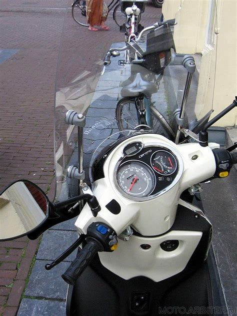 Malaguti Centro 50 4T. Skutery w Holandii mają małe przebiegi - duża ...
