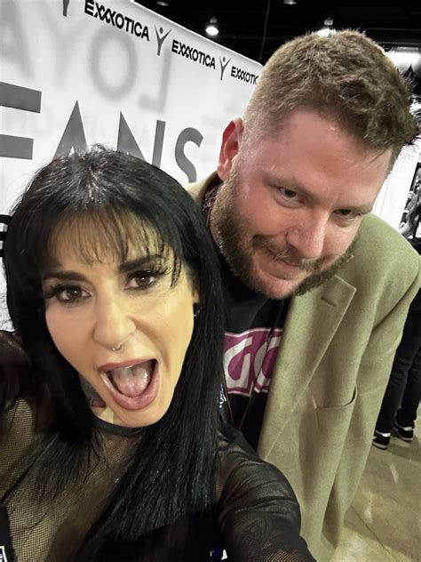 EXXXOTICA CHICAGO 2023: Everything You’ve Wanted In A Fan Expo But Were