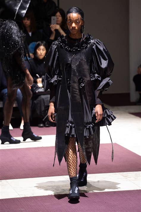 PFW F/W 19/20 - Comme des Garçons - TUSH Magazine