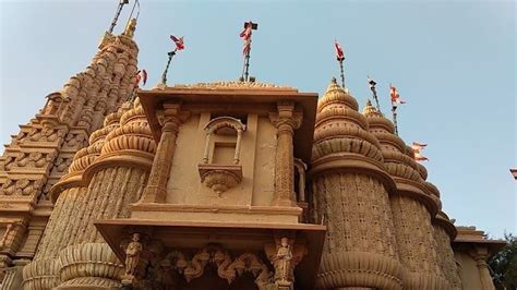 Swaminarayan Temple, Dwarka - Timing, History & Photos