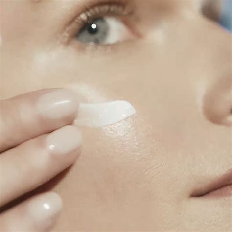 The Moisturizing Soft Cream | Crème de la Mer