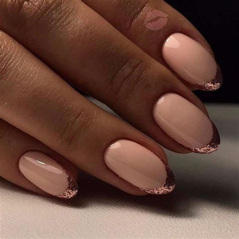 Розовые блестки на ногтях | Beige nails, Elegant nails, Perfect nails