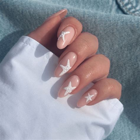 12 Starfish Nail Ideas For Your Next Summer Manicure