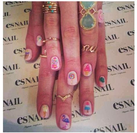 The cutest nails ever! Love this mani! | Cute nails, Nails, Natural ...