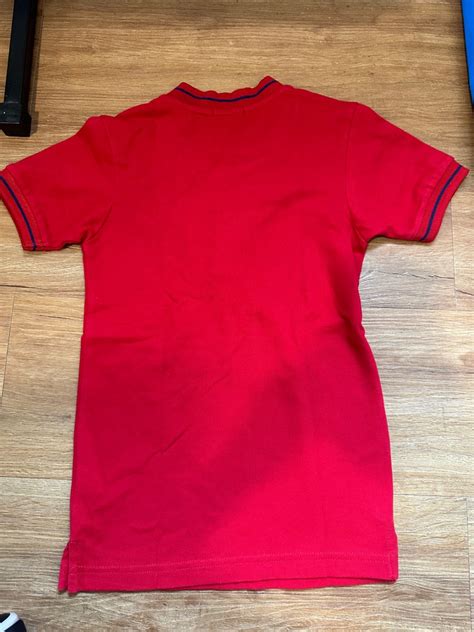 Uniqlo polo on Carousell