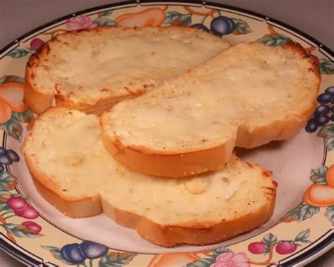 easy cheesy garlic toast recipe chefs resource recipes