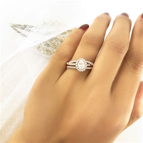 Engagement Ring Finger: The Meaning Behind - Diamond wish