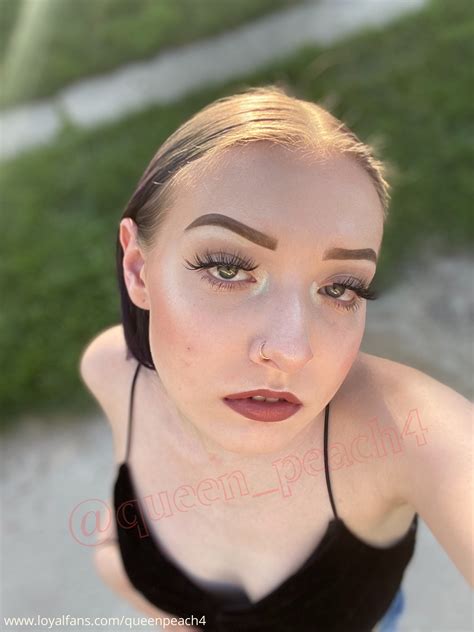 Queeenpeaach Onlyfans