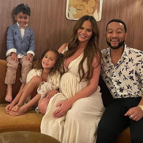 John Legend Unveils First Family Pic With Chrissy Teigen and 3 Kids - WireFan - Your Source for ...